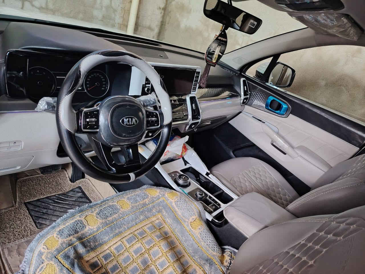 سلام عليكم سورنتو ٢٠٢١ ام الضمان ماشيه ٥٠ الف فقط سياره مال بيت فول ٦ سلندر ٧ راكم ٣ قطع تبريد جي بي اس مقاعد كهرب رقم اربيل وين ما يعجبك وديها السعر عل خاص شراي اتصل ***********%***********
