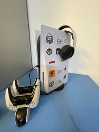 بلي 5 للبيع   2جوستك اصليه  قاعده مال بلي  قاعده مال يدات  سماعه اصليه...