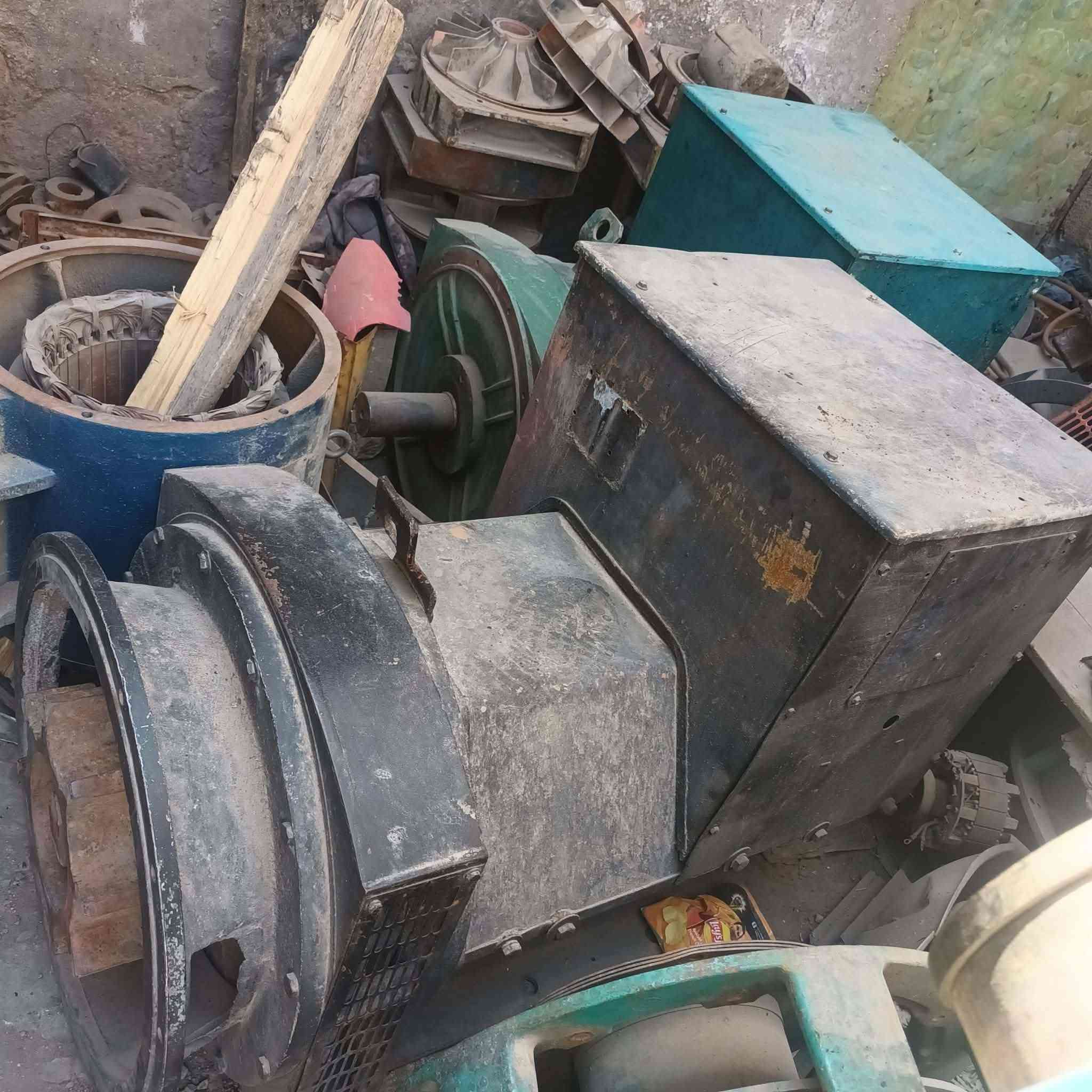 ٢٠٠كيفي تك ودبل و٢٢٥ دبل  بلا ديات  السعر ٢٢ ورقه  الواحد  *********** سعد بغداد راسه العبيدي تك ودبل جديد ومستعمل
