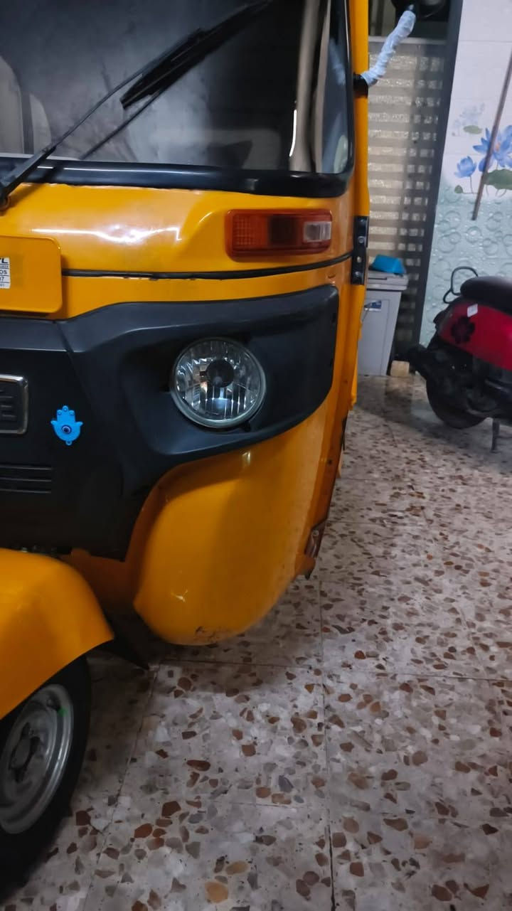 سلام عليكم تكتك للبيع موديل ٢٠٢٢ شهر ٨ تكتك ما بيه صبغ بس الدوس معمره ول باقي كفاله تكتك مرقمه سعره 8800 وبيه مجال بسيط مكان التكتك بغداد الكماليه رقم *********** شراي خابر وتدلل
