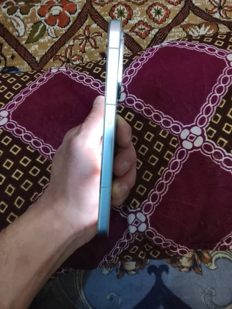 بوكو اف 7ذاكره 512بطاريه 100 جهاز مشتري جديد قبل سبوعين سعر الجهاز 550استفسار ***********
