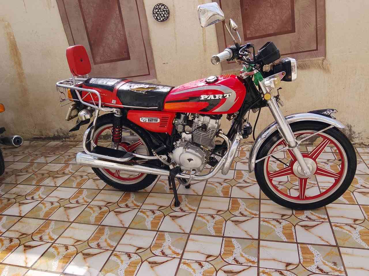 بارت موديل 23اصولي بوجهك للترقيم جاهزه وجديده كلش دراجه مامتعوبه نكره سلف مكاني شطره سعره جوه سوك 850وبيه مجال كلش قليل ***********
