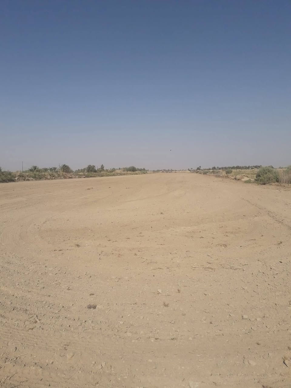 قطعة ارض طابو زراعي سند ٢٥
١٠دونم  للبيع العنوان فرع 
 الامام شاخه٤ مجاور للمدرسه الصينية متوفر فيها كافة الخدمات ( ماء وكهرباء وتبليط ) والمدرسه بعد ١٥٠ متر   للاستفسار الاتصال على 
.هاتف.*********** واتساب على نفس الرقم
