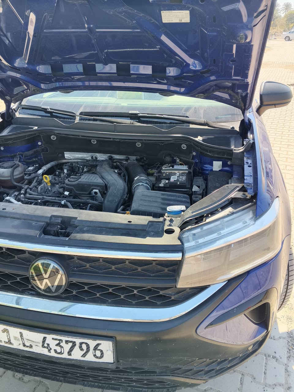 السلام عليكم
فولكس فاجن ٢٠٢٤ حادث جاملغ واربع اصابع البنيد عكس السائق واني ماشر مكان الحادث بيدي شكد واصل الحادث للبدنه 
مكاني بغداد 
سعر ١٦٥ ورقه 
***********  
ملاحظه. السياره دفع رباعي بيه سرقه الكاردن الخلفي تريد اشده اتريد تبقي عادي بس شده افضل بهواي
