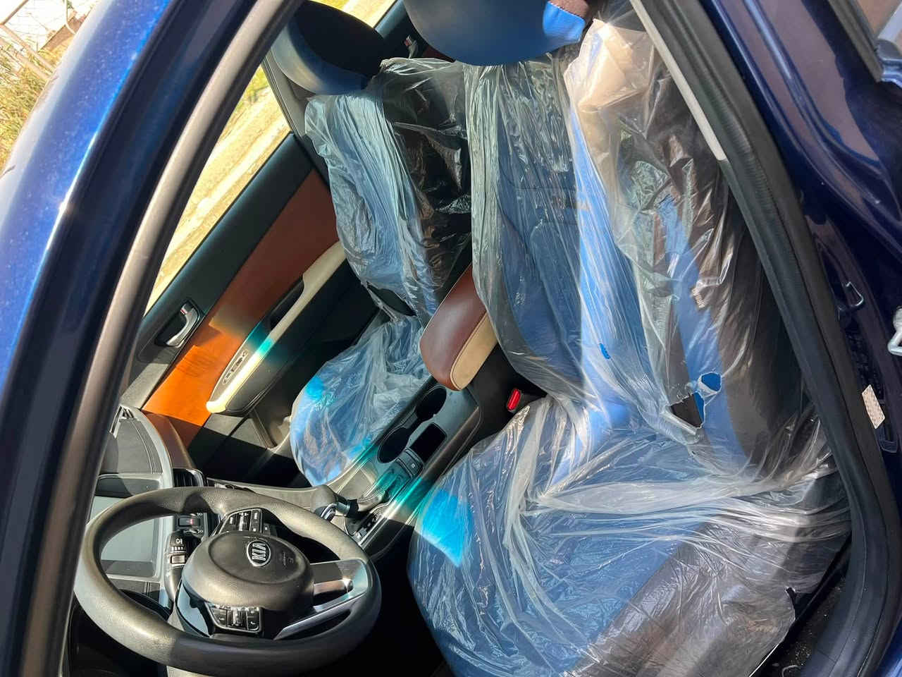 كيا اوبتما 2020 للبيع او مراوس
محرك 2400cc، وارد أمريكي.

السنوية صالحة لغاية 2031 (جديدة وجاهزة للتحويل).

رقم واسط مشروع وطني وين ما جان تريد تحولها 

المكينة معلاية دبل گازكيت 

التبريد شغال 100% 

اشاير بالمري 

كامرة خلفية 

 كشنات دوشمة جديدة وداخلية بحالة ممتازة.

 الضرر: جاملغ فقط، موضح بالصورة وهية نفس ضربتها من امريكا اجت بهذا الجاملغ 

والبنيد مصبوغ رشات نظافة بسبب جراد بسيط.

السيارة هاي صورة بدون حمام شوفها واقتنع بيها 

وراسلني وتدلل 

 السعر: 125 ورقة وبيه مجال للشراي.

📥 للتفاصيل والمراوس
اذا تريد اتصال على هذا الرقم ‭***********‬

اذا تريد واتساب راسلني هنا ***********
