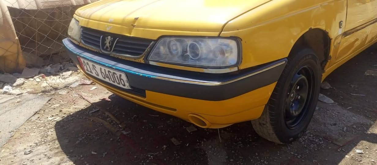 بيجو ١٦البيع بيهة نقص صدر وتايرات وجبنه مال التايم كيس وباب السايق مبدله بدون دواخل  كير والمكينه مكفوله رقم بغداد السعر من الاخير ٣١ورقه هاذة رقم صاحب السيارة اني مكلف بلنشر ***********ابو غيث
