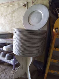 للبيع صياني ولائم نضيف جدا للمناسبات الحجم الكبير قياس 90 سم تقريبا.  ...