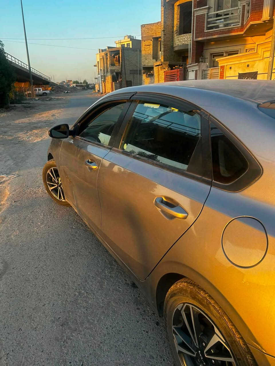 السلام عليكم 
بيع او مراوس حسب القناعه
كيا فورتي اربيل  موديل 2023 وارد امريكي
محرك 2000 دوش
ماشية 54 الف ميل
شاشة تدعم أبل كار بلي واندرويد أوتو
تحديد مسار
مانع تصادم 
مثبت سرعة
ثلاث وضعيات سياقة (ايكو -سبورت -نورمال
تبريد ثلج 
السيارة نشطة عليها ادامة كاملة 
رقم أربيل الدولي
حادث السيارة ( جاملغ أيسر وربع البنيد وهنا بالعراق صار بيها طخة بسيطة بالباب واضحة بالصور)
السعر 142$
للأستفسار

***********
