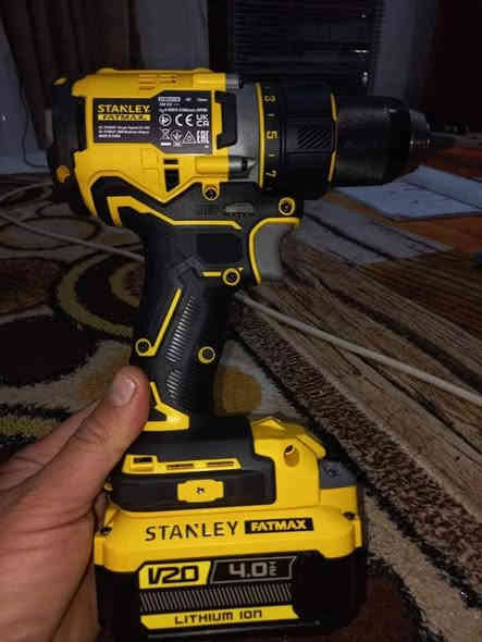 للبيع رقم التليفون بي واتساب.  ***********
