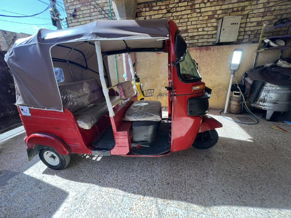 سلام عليكم تكتك أوراق او موجود قرار قاضي بيهةموديل 18 سعر 3250وبيهة مجال كير مكينة تجفيت جديدي ترايهة حلو تعمير بس الحزام تكتك بلادي  كرهباياتهة شغالة كلشي بيهة شغال بغداد الحسينية *********** ‭0787 421 9399‬
