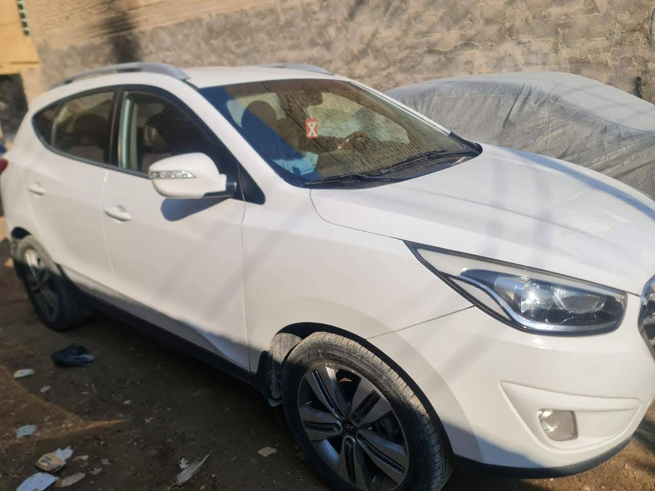 السلام عليكم
للبيع توسان 2011 خليجي رقم كربلاء

محرك ٢٠٠٠ دووش بلادي كير بلادي
  الصبغ بس قبق. الجنطه. الباقي كفاله. مكان السياره كربلاء  الأستفسار ***********  السعر 135وبيها مجال
