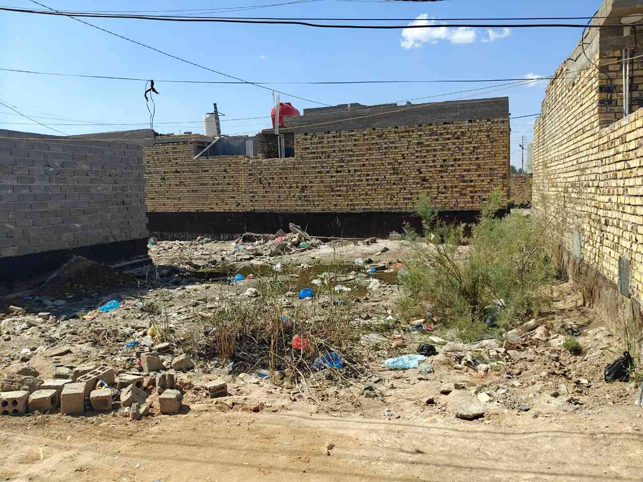 سلام عليكم قطعه ارض للبيع في بكركي شارع  الغسل مساحه 140متر ستفسار على ***********0 سعر 15مليون
