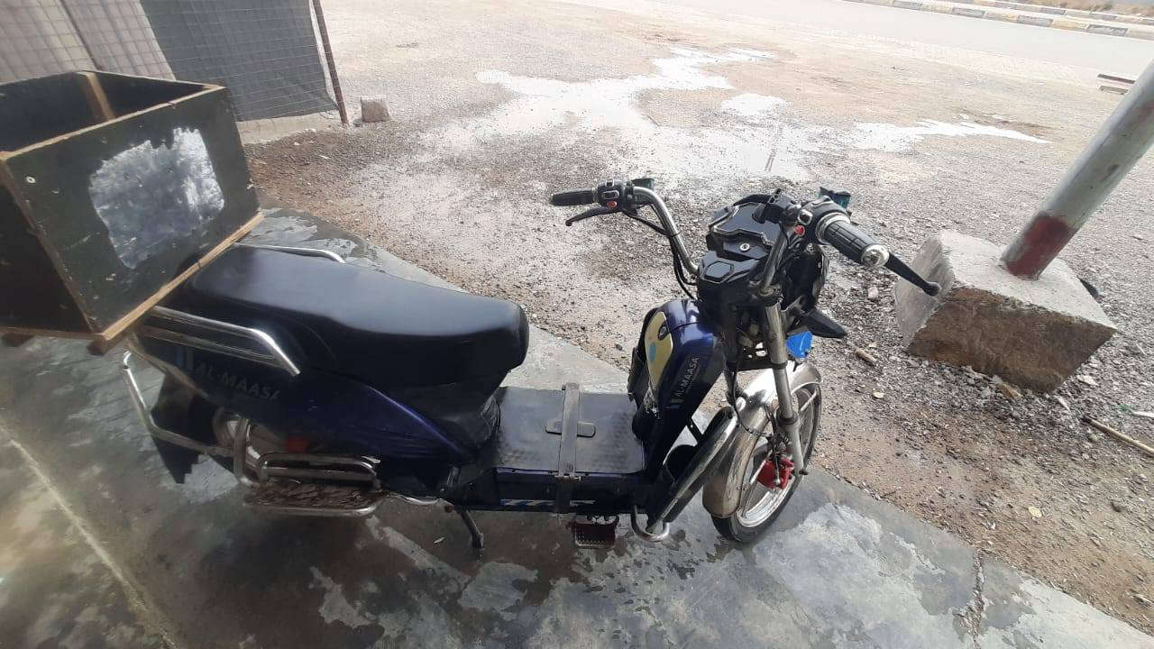 دراجة شحن هارلي للبيع نظيف 
بطاريات على الفحص السعر 450 
للاستفسار الاتصال على الرقم ***********
