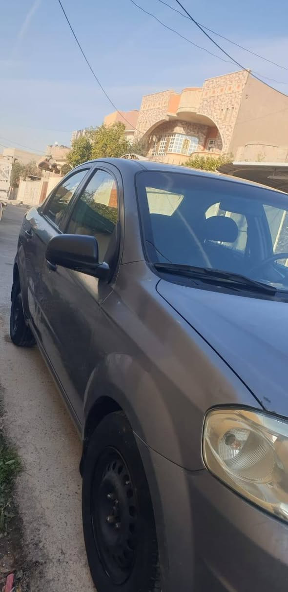 افيو موديل 2008 كير محرك شرط تبريد شغال بيها قطعتين صبخ جاملغ خلف وباب خلف بدون داخل كابون بيها 
مكان موصل سعر 60
***********
***********
