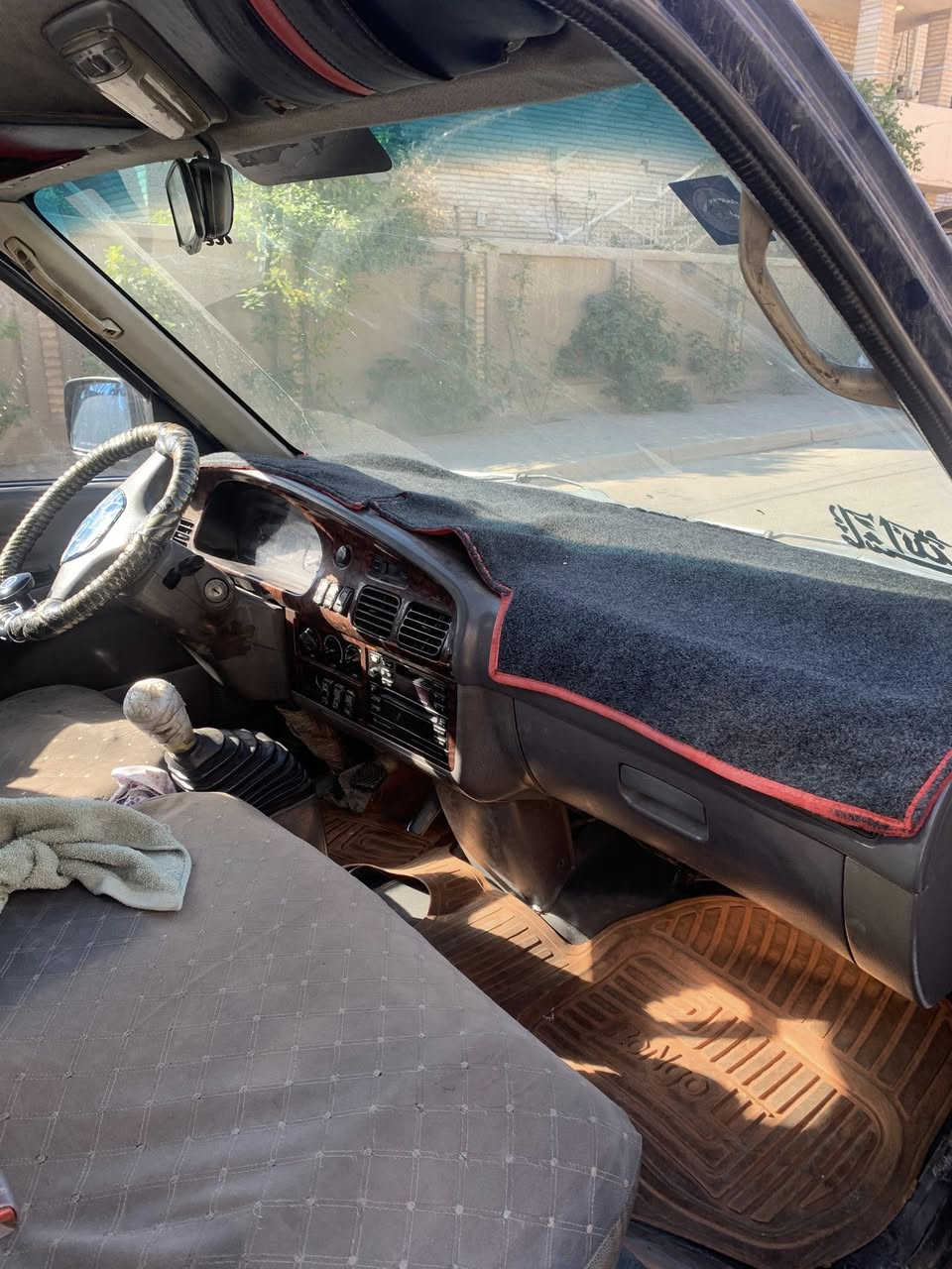 برجيوا ٩٦ انكليزي سنوية نهاية ٢٧ تسقط سيارة مكفولة من كلها مكينة كير اكسل مصبوغة فرن كبل للشارع فلس متخلي عليها تخم تاير  بيع او مراوس  ت***********@
