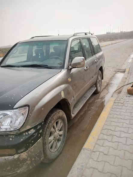 للبيع لاندكروز مونيكه ٢٠٠٢ محدثه ٢٠٠٧ كير مكينه كفاله رقم بغداد بسمي سعر 110 وبيهة مجال بغداد ابو غريب *********** او ***********
