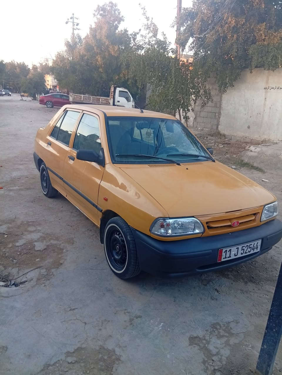 سلام عليكم 
سايبه موديل 2015
مكفوله كفاله عامه 
بيه طخه بصيطه فوك بك لايت 
مصفره هياء غرامه تخم تايرات جداد
سياره جاهزه من كلشي ربع مذب عليه مكاني كربلاء هاذا رقمي *********** السعر 38 وبيه مجال
