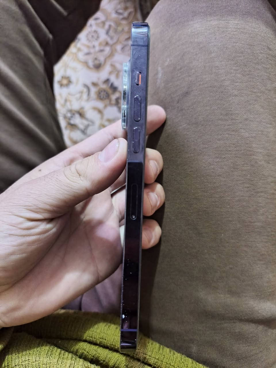 السلام عليكم ايفون 14 برو ماكس 256 جهاز بطارية 93 مكفول ابيع عل فحص مكاني بغداد ***********
