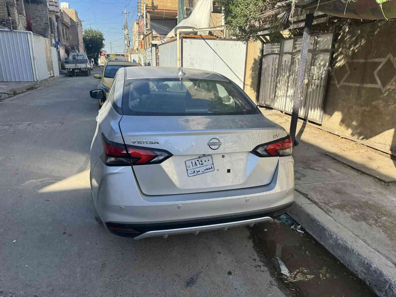 السلام عليكم نيسان فيرسا ٢٠٢٤ بصمه شاحن وايرليس رادارات جانبيه واماميه  وخلفيه وبعددبيه مواصفات صور الحادث بالمنشور تبدل بابين فقط السعر ١١٠ المكان يغداد الشعله ***********
