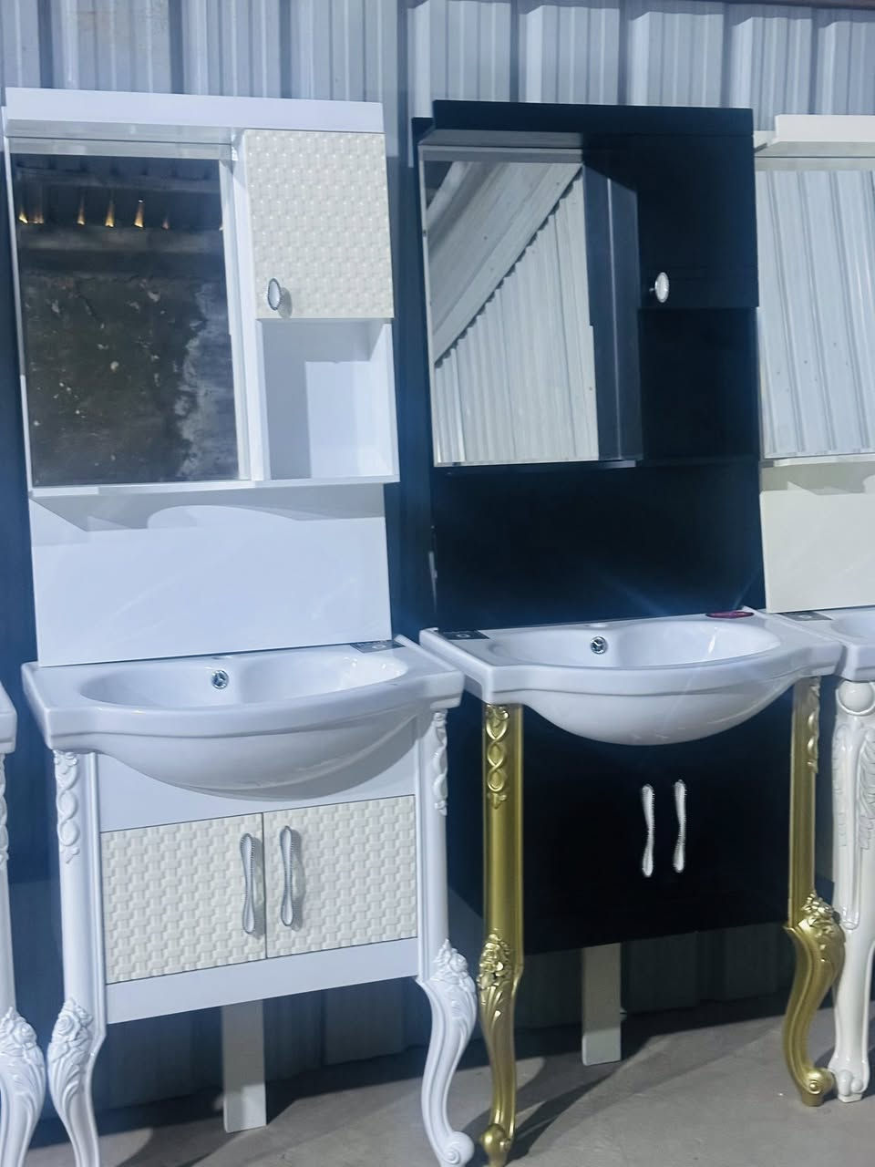 إلى وكلائنا في العراق وصول لدينا مغاسل pvcوملون اسعار تنافسيه اصحاب محلات تجاريه في بابل ومحافظات العراق ***********
