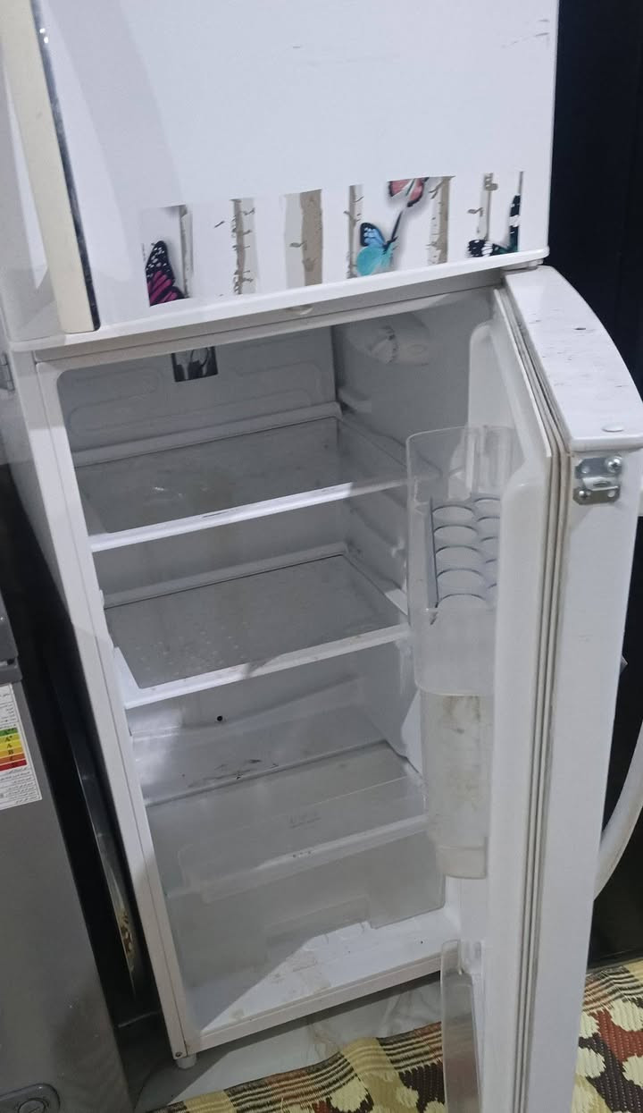 ثلاجة للبيع
المكان ناحية الشورة


**إذا كنت صاحب هذا الإعلان وتريد حذفه لأي سبب، رجاءا أرسل رسالة إلى الدعم الفني**