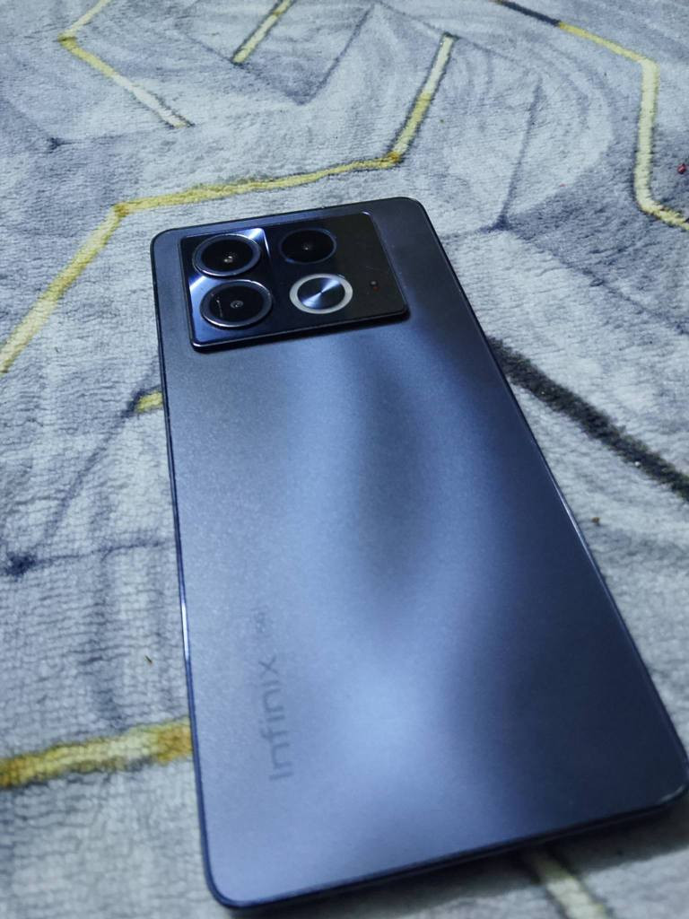 سلام عليكم انفنكس نوت 40 5G ذاكره 256 رام 12 ببجي 60 سعر 190 بي مجال او مراوس شعندك نزل متواجد واتساب فقط ***********
