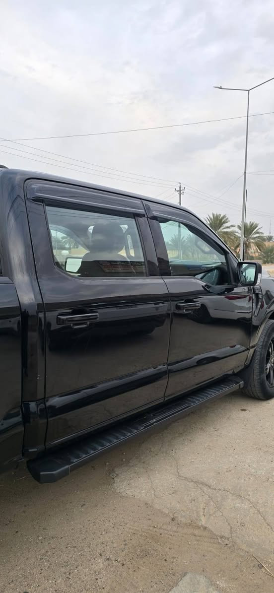 فورد اف 150 موديل ٢٣ فول عدا الفتحه  رقم بغداد محرك ٦ سلندر كير طرح ظررها موجود بلسونار السعر ٢٩٥ بي مجال..مكانها..الرمادي..للاستفسار ***********
