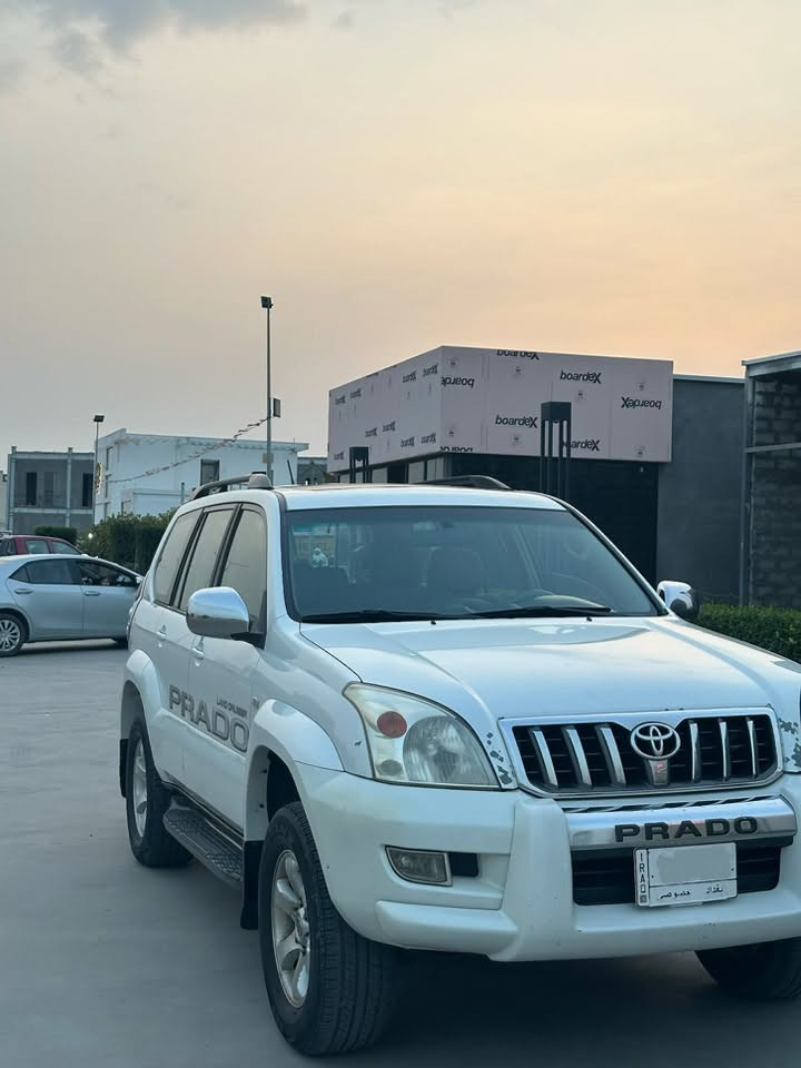 برادو 2009 vx 
فول مواصفات 
كلين فقط 
كير محرك مكفولات 
ماشيه 250 الف 
السعر 180 
 للتواصل و الاستفسار ***********
