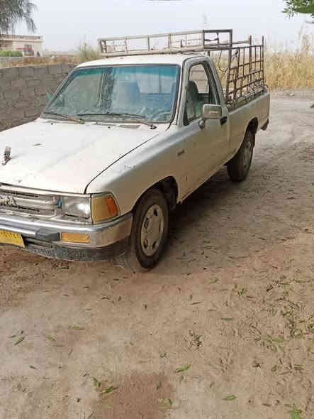 السلام عليكم
بيكم 1989 رقم بغداد صدامي تحويل مباشر كير محرك اكسل خير من الله مصبوغه عام كهربائيات شغاله سياره مال جناي 
عنوان بغداد اليوسفيه طريق الدولي السريع الجسر الخامس.....
 السعر 25 وبيها مجال 
مكلف بالنشر غير متواجد ع الانترنت.. 

*********** احمد محمد 
*********** احمد محمد
