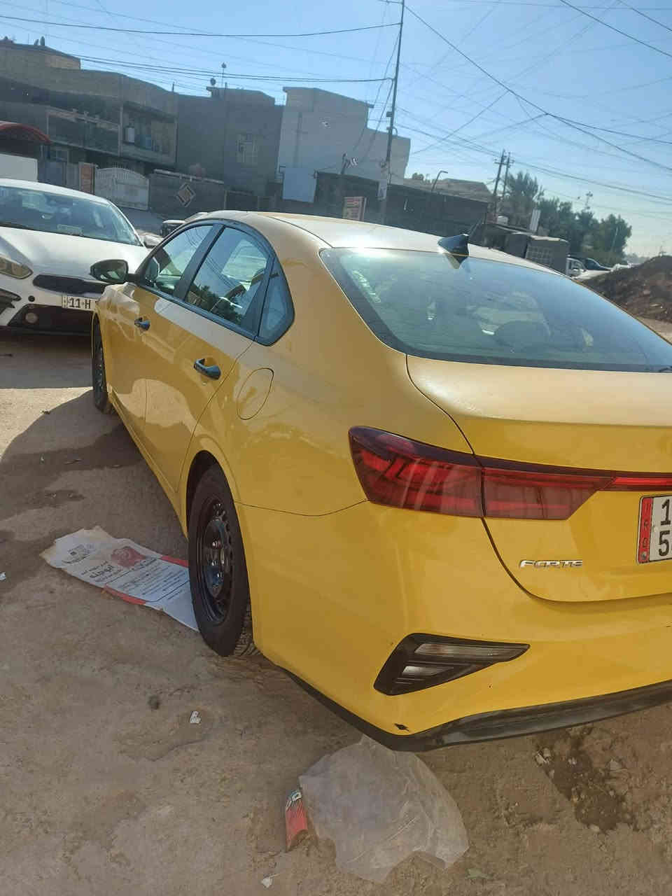 السلام عليكم
فورتي مديل 2021  رقم بغداد بسمي
حادثها بس بنيد مبدل الباقي ليبل واحد
مكفوله لا لغد ولا شاصي 
مكينه 2000 دوش كير CVT  
لا تبخير ولا تنقيص  منظومه غاز 60 لتر اني مكلف بل نشر 

***********
