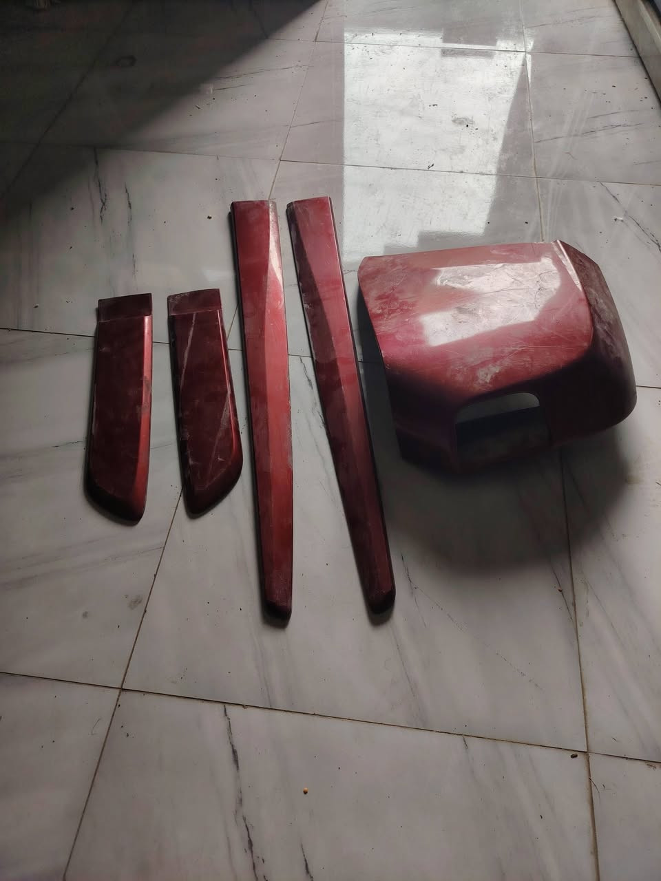 سلام عليكم ترايش تيكو ولغد بوجكتر للبيع جدد مكاني كوت مركز المدينه السعر 35           ___***********
