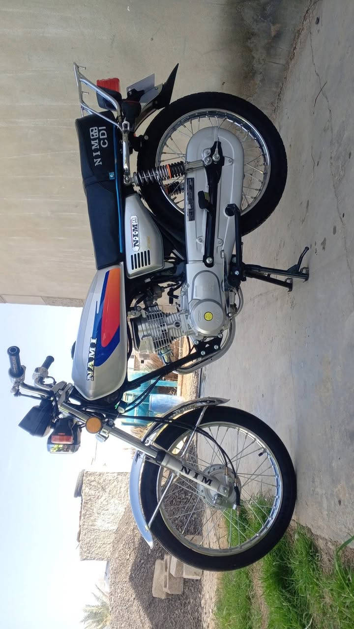 السلام عليكم دراجه للبيع نامه موديل 26خمس اوراق المكان واسط عزيزيه ***********/***********.
