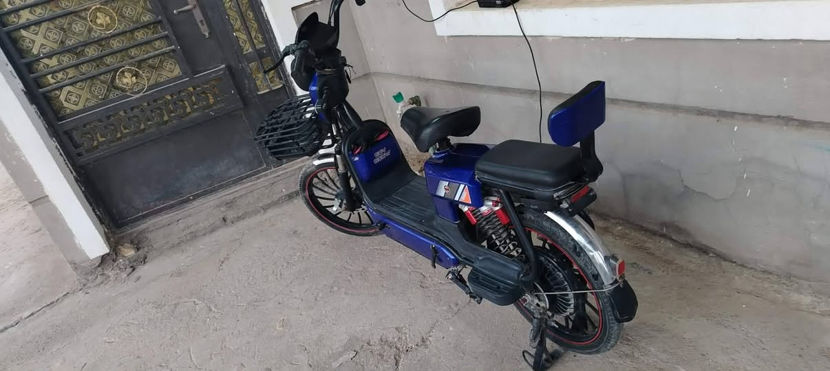 سلام عليكم دراجه شحن للبيع بطاريات جديده سعر 400 وبي مجال***********((
***********
