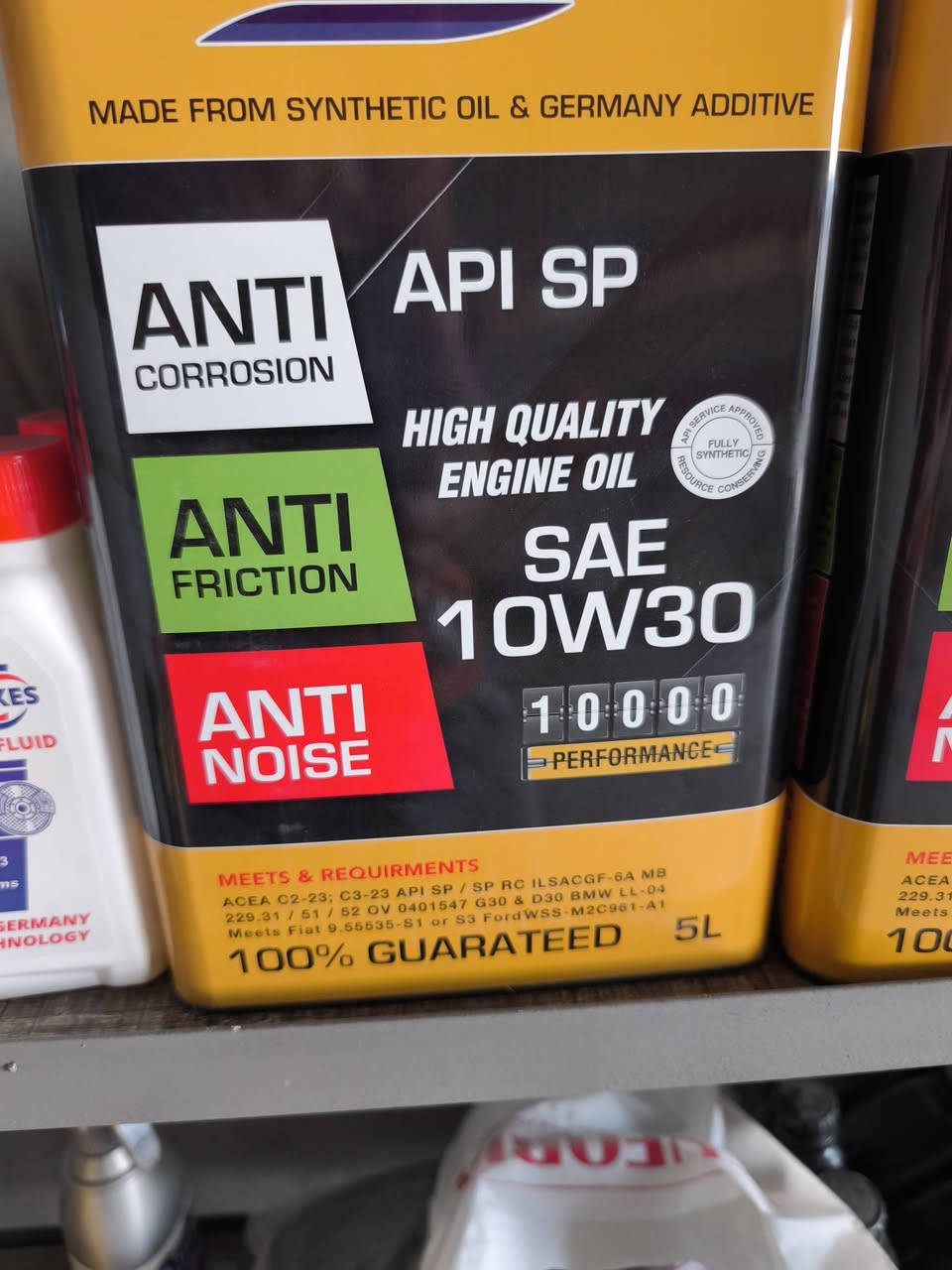 كل عام وانت بخير وصحه والسلامه 
يتوفر لدينا في محطه الشمس الغسل وتبديل الدهن محرك اصلي وضمان العمل العنوان ذي قار الخميسات مقايبل المدرسة بعد الجسر مالح ارقامنا موجود بالصور
ملاحظة $$$$$$$$$$$$$

الدهن محرك اصلي بيه عده الفوائد
1 تحافظ على محرك سيارتك من ترسبات من داخل محرك وتضمن العمل جميع حساسات المحرك 

2 تسهيل عملية رفع الدهن محرك من الكيس الي العمود كام شفت وتضمن النظافة افلترا اصبع 

3 تكدر تمشي عليه مسافات طويلة ويتحمل الضروف حاره 
4 الدهن محرك اصلي يساعدك علئ وخفيف احتاك محرك و يقلل من ارتفاع الحرارة المحرك عن طريق سهولة تزيت محرك 
5 محركات السيارات الحديث و القديم هس غالي جداً 
افضل ماتخسر محرك وتنام بحي الصناعي 5 ايام الفيتر يسويك مصرف و معطل شغلك و للدوامك من وره الدهن محرك مغشوش لان دور رخيص 

وفقكم الله لكل خير اخواني الكرام


**إذا كنت صاحب هذا الإعلان وتريد حذفه لأي سبب، رجاءا أرسل رسالة إلى الدعم الفني**