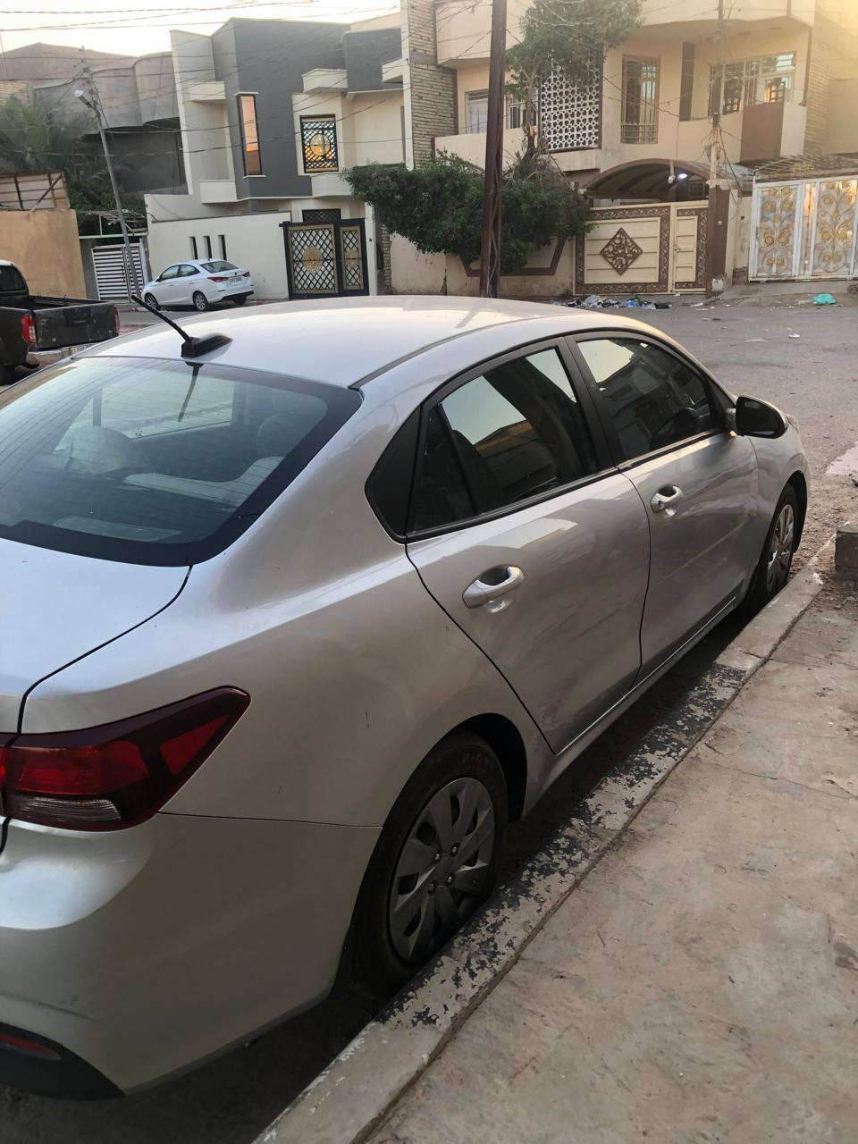 🚗 للبيع كيا ريو 2020 وارد أمريكي 🇺🇸

✅ موديل 2020
✅ محرك 1.6 لتر اقتصادي وقوي
✅ جير أوتوماتيك CVT
✅ عداد 56,000 ميل
✅ مكيف ممتاز
✅ شاشة + كاميرا خلفية
✅ زجاج ومرايا كهربائية
✅ لون فضي
✅ سيارة جاهزة للاستخدام اليومي

السيارة بحالة جيدة جداً، اقتصادية بالوقود ومريحة داخل المدينة والسفر.

📍 الموقع: كربلاء
📞 ***********

السعر: 100 / غير قابل للتفاوض 

للاستفسار الاتصال أو مراسلة الخاص واتساب. كربلاء, العراق
