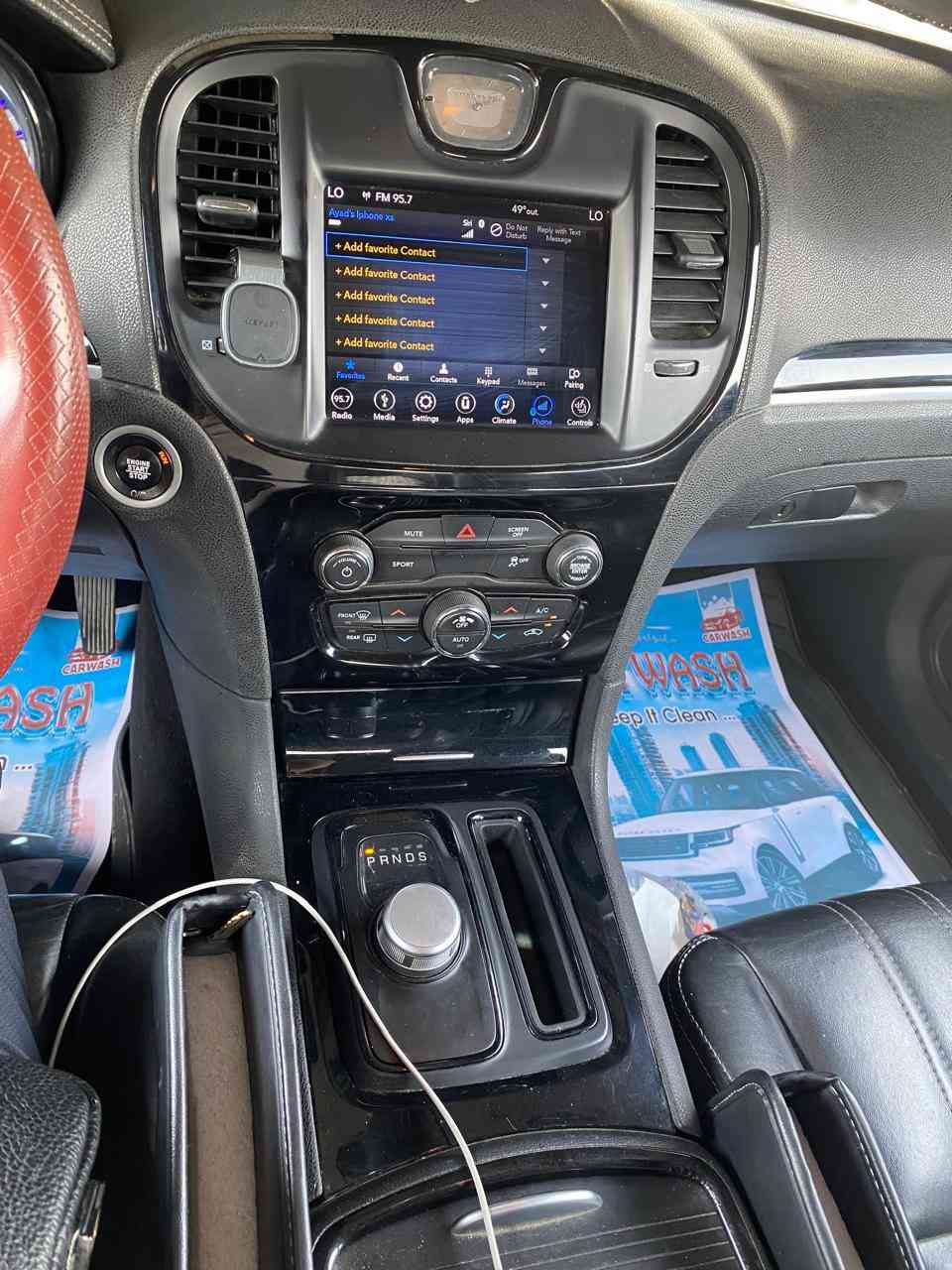اوباما C300s موديل 2019 للبيع
وارد كندي 🇨🇦
محرك ٣.٦ 
دفع خلفي
رقم شمالي اربيل 
سنوية بأسمي
ماشية ١٣٠ الف ميل
اللون ابيض 🤍
داخل اسود 🖤
مقاعد جلد 
تدفئة مقاعد
ويل ٢٠ 
بدون فتحة
شاشة كبيرة + كاربلاي
كاميرا خلفية 
السيارة بدون حادث 
بيها بارد بالباب والجاملغ الامامي جهة السايق حادث ماطور  صورة الجاملغ مرفقة
السيارة نظيفة ومرتبة و استخدام يومي ممتاز

📍الموقع: بغداد

للاستفسار مراسلة خاص


**إذا كنت صاحب هذا الإعلان وتريد حذفه لأي سبب، رجاءا أرسل رسالة إلى الدعم الفني**