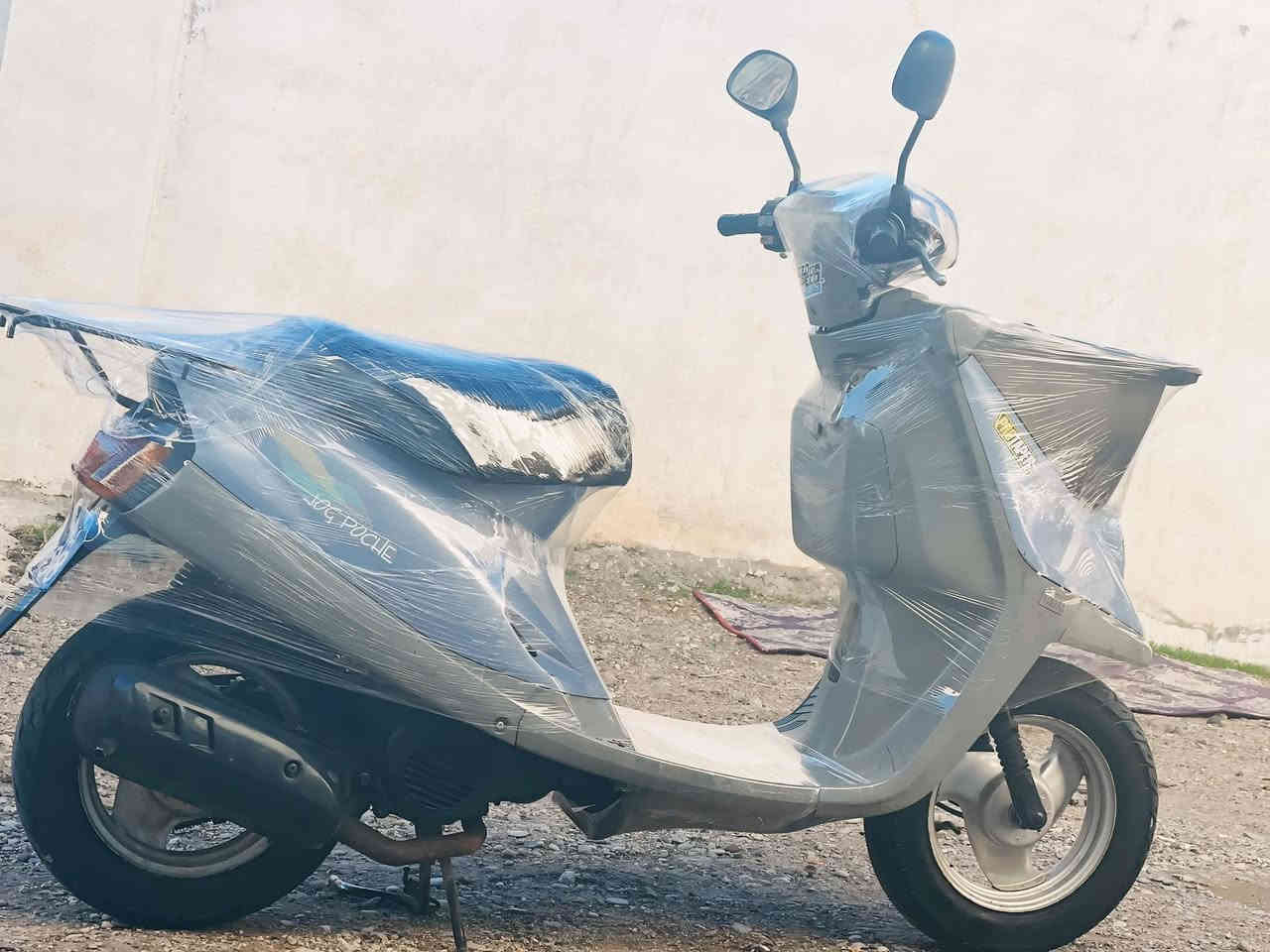 دراجة ياماها سحب اخو سفر رمپة
قليل مستخدم زيرو
دراجة كلة عل شركة ماملعوب بي كلة
عل بيلاد شرط فحص
محرك بيلادي مامفتوح شرط
كابريتر شوتة فيت صالنصة
كلة عل بيلاد شرط فحص فيتر كهربائيات كامل شغال نكرة سلف
كيجات سرعة بانزين كلة شغال لايت
زينون
كفر بيلادي بدون كسر بدون فطر تايارات بيلادي لوك باتري جديد
دراجة سفر ماشا اللّه مابي اي نقص
شرطل نشاط فول
سعر500
رقم موبايل***********
عنوان کرکوک اسکان یم مرکز سقافی
