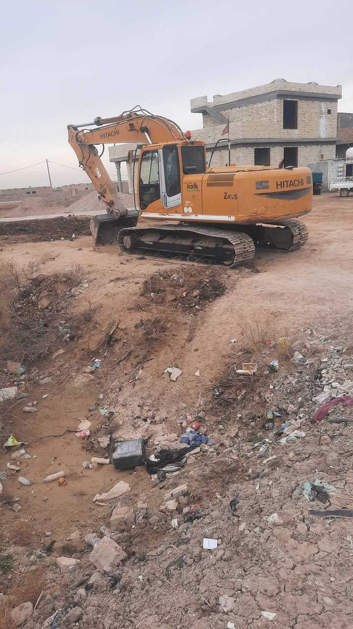 السلام عليكم حفاره زت ثري البيع موديل 2008 حفاره حجم 210 يالزي زجيل 70 رقم والسنوية الاربيل سعرة خاص رقم الهاتف *********** مكان واسط
