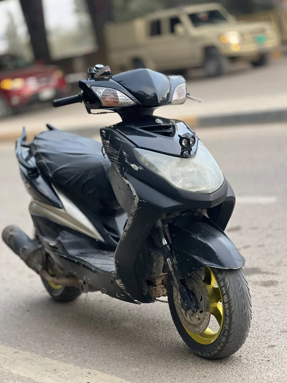 سلام عليكم دراجه سكنس فحل شرط معدل وشلعه نكره سلف بكل وقت نضافه كدام عينك لعنون ديالى بعقوبه صناعه ثالثه سعر400وبيهة مجال حك جيه الرقم صاحب الدراجه :***********
