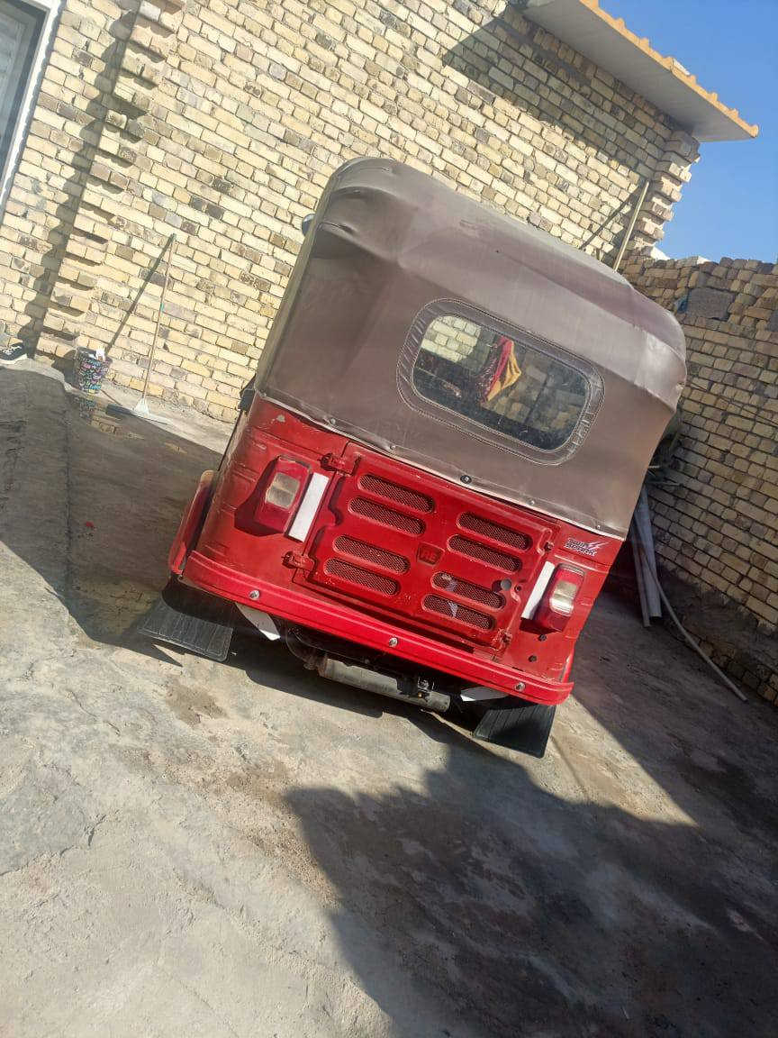 تكتك 18 باجاج ، وكيله شاكر ابو المجر ، نظيفه مال شغل ، بيها ضربه باللغد السعر 4’و100 وبيه مجال ،، البياع شراي رجاءا لاتراسل ، العنوان حي الحسين الجديد ***********
