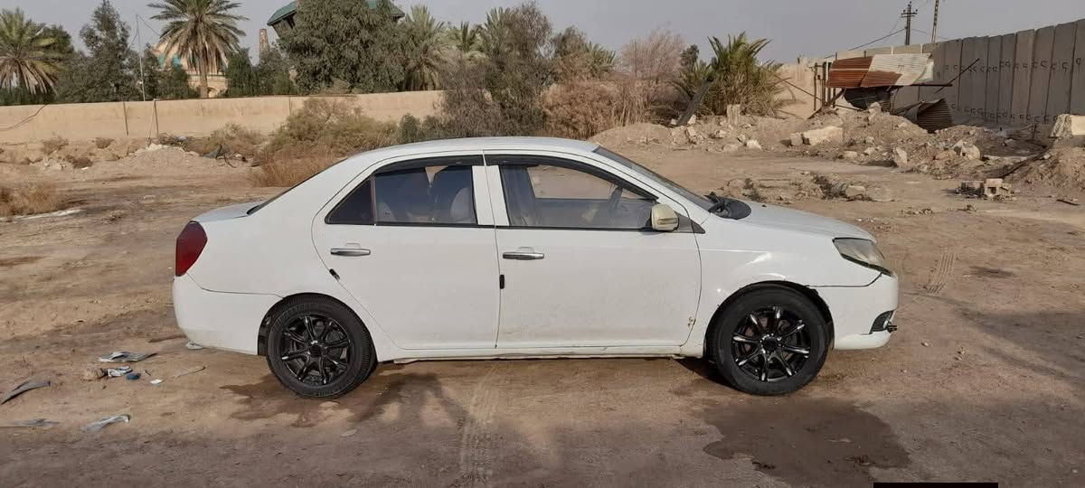 جيلي ام كي للبيع
كير    محرك  نضيف 
صدر نص عمر 
رقم بغداد خصوصي شرط التحويل 
غرفتها نضيفه اشاير ب المري 
شاشه 
تخم ويل كب 
مكانها بغداد الكرخ 
السعر  ٢٦ وبيها مجال بسيط للشراي اي استفسار ع الرقم وبي واتساب 
***********
