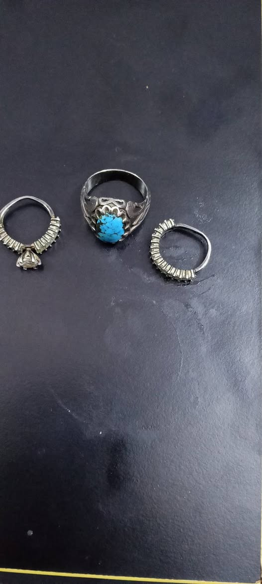 ***********سلام عليكم شباب فضه 14 اغرام  ابيع ب3500 حجر اصليه
