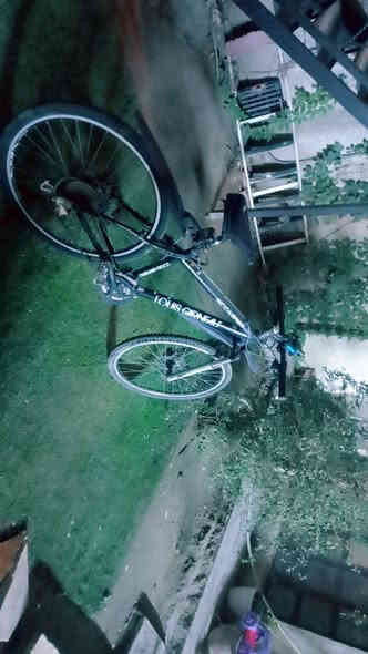 السلام عليكم 
للبيع بايسكل ياباني نوع لويس كارنيو اخو الجديد تايرات جديدة حجم 26 
8سرع 
ماخذة ب٣٠٠ الف رايدة ب ٢٥٠ وبي مجال مكانه بغداد الدورة الكفاءات 
***********
