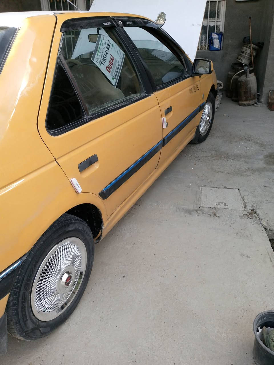 بيجو للبيع موديل 1٢رقم بابل سنويه 28 مصفره غرامات هيئه تخم تاير كهربائيات كله شغاله محرك وكير كفاله حداديه جديده السعر 28 العنوان بابل الحله شارع 80 خلف محطة اضواء الحله المشيدة الهاتف ***********
