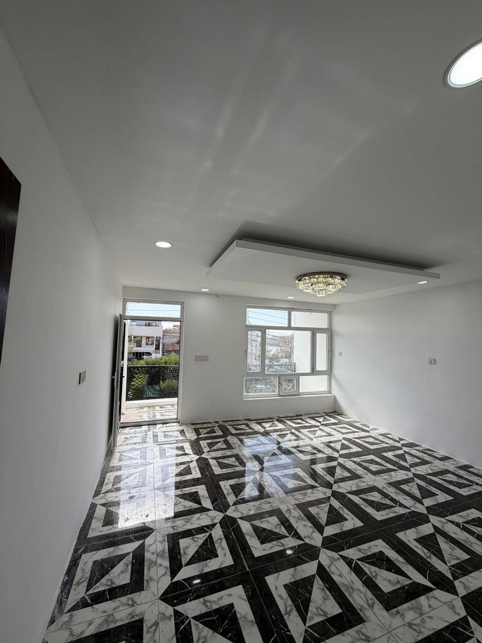 📣📣💥#خستنە ڕوو   ||  #عرض
🏦#خانووی نوێ تاپۆ || پێش حدیقە 🍀☘️کۆلانی ١٥متری || رووقیبلە  || بۆفرۆشتن 
🌍#شوێن || هەولێر ||گەرەکی ٥ حصاروك/ قاطعی هاوکاری  || نزیک شەقامی کۆرنیش 
🧱#ڕووبەری||١٠٠م    
🗄#پێک هاتوەلە||  ٣  ژووری نوستن مطبخ  و   2هۆل  و بەیتونە ٢ حمام  
💰#نـــرخ  || 

📠#بۆ پەیوەندی کردن
📴فایبر واتساب0751874040
ـــــــــــــــــــــــــــــــــــــــــــــــــــــــــــــــــــ
🏦#بيت جدید طابو || مقابل حدیقە 🍀☘️علی شارع ١٥ متر || اتیجاە قیبلە || للبیع
 🌍#الموقع ||  اربیل||  حي ٥ حصاروك/ قاطع هاوکاری ||  قریب شارع کورنیش
🧱#المساحة || ١٠٠م  
🗄#یتکون بیت ||  ٣ غرفة نوم مطبخ   ۲ صاله  و ٢ حمام بیتونه
💰#الســعر ||  ٦ دفاترو ٥٠ ورق بها مجال
 
📠#للاستفسار اتصلوا ........
📴فایبر واتساب***********
