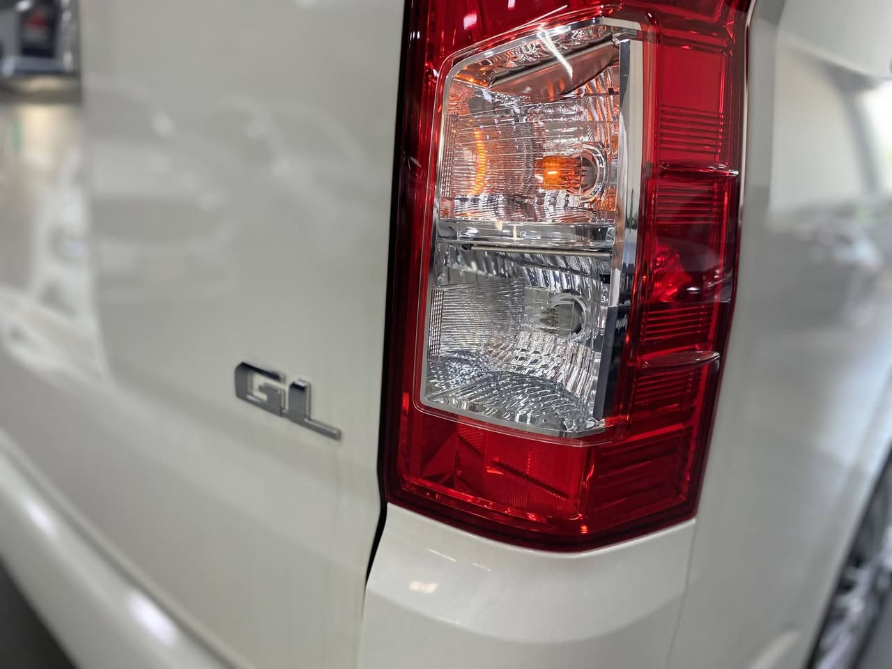 🚐 Toyota Hiace 2026 - 13 راكب أوتوماتيك 🚐
إذا تبحث عن سيارة عملية، مريحة، واعتمادية للنقل العائلي أو التجاري، فـ تويوتا هايس 2026 هي الخيار المثالي 👌

✅ سعة 13 راكب
✅ قير أوتوماتيك
✅ محرك قوي واقتصادي بالوقود
✅ مكيف عالي الكفاءة لجميع الصفوف
✅ مساحة داخلية واسعة ومريحة
✅ اعتمادية تويوتا المعروفة
✅ مناسبة للشركات، المدارس، والسفرات العائلية

✨ راحة أكبر، أمان أعلى، وأداء يعتمد عليه في كل مشوار.

📞 للحجز والاستفسار:
📞 ***********
📞 ***********
📞 ***********
📞 ***********

📍 نويكار أوتو
أربيل - سايدين كوران - قرب شركة بيبسي
