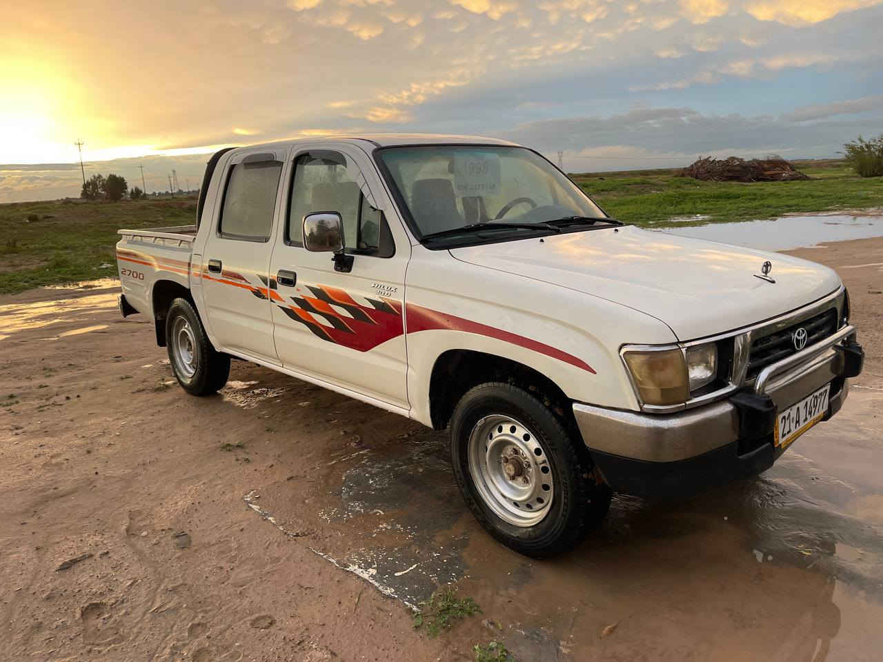 اسلام وعليكم سياره للبيع تيوتا ياباني موديل 98 نضيفه مال جناي بس البدي مرشوش فقط ولباقي مكفول مكانها سياره ديالي العظيم ***********
