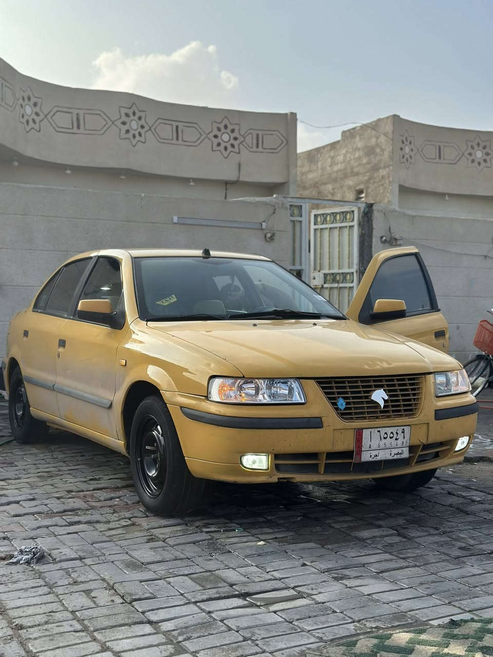 السـلام عــــليكم سمند مديل 17 لبيع سياره بيهه دوسهه صفحت العبري مبدله وبارد باب سايق مثل ما موضح عندك بصوره مئشر عليه وبيهه تكحيل شوي ولباقي كفاله مكينه كير حداديه تخم تاير كلهه جديد السعر 55 وبيهه مجال رقمي***********
