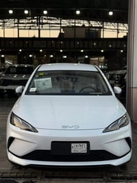 بي واي دي سيل 5 • BYD Seal 5 • سيارة 2025 • داخل ابيض • بصمة • سيارة ز...