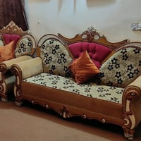 تخم ملكي كلش نضيف 10مقاعد 500اليريد يستفسر ع رقم 07705959971